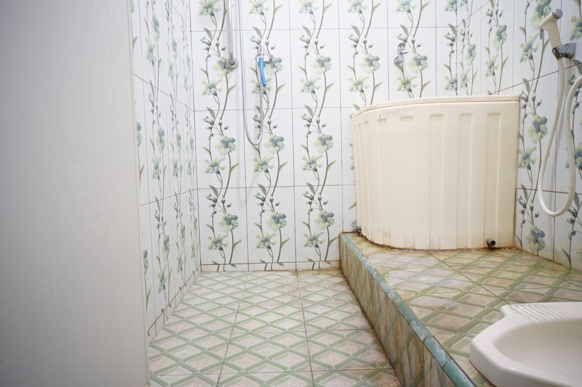 Spot On 93423 Kost Berkah Near Kebun Teh Wonosari Ξενοδοχείο Lawang Εξωτερικό φωτογραφία