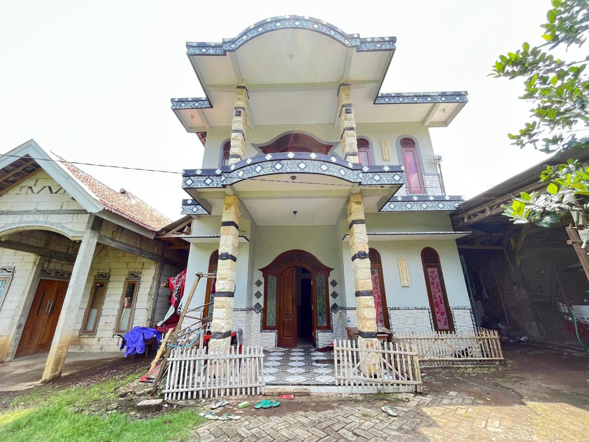 Spot On 93423 Kost Berkah Near Kebun Teh Wonosari Ξενοδοχείο Lawang Εξωτερικό φωτογραφία